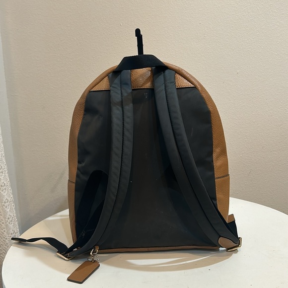 Coach F30550 Charlie Light Pebbled Leather Medium Backpack - Picture 2 of 13